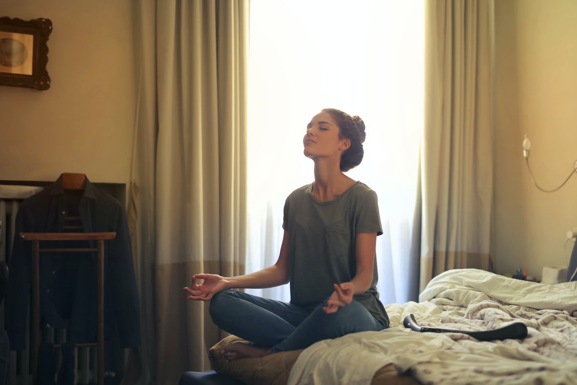 Techniques de relaxation : Faire des mouvements fluides et synchronisés avec la respiration